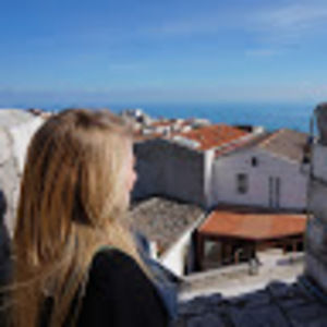 Meet your Posher, Amy